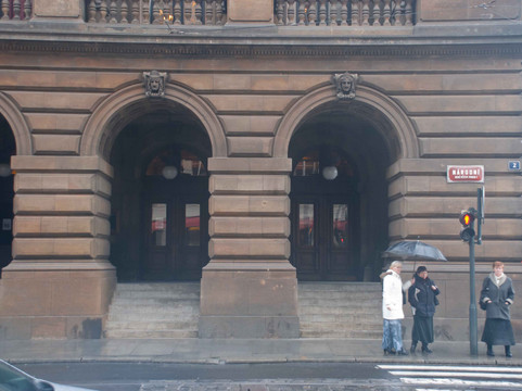 捷克国家歌剧院-布拉格必去景点