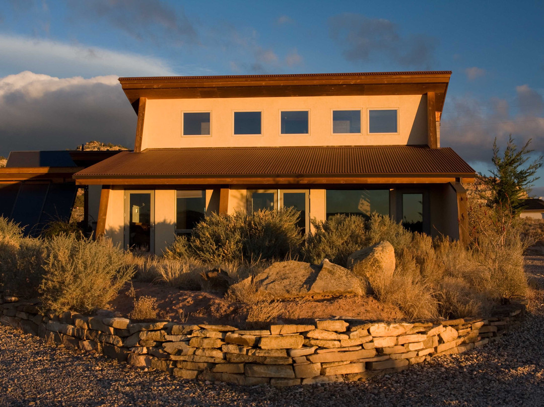 La Luz Desert Retreat