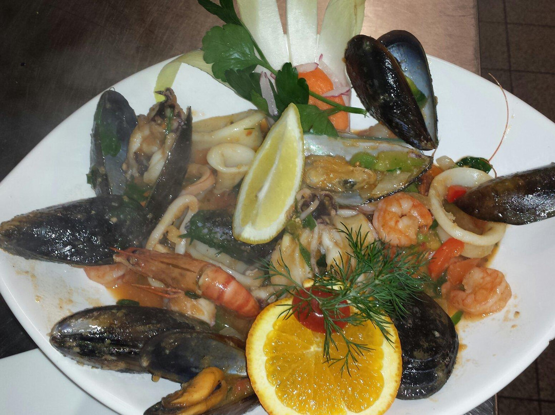 Gross-Zimmern餐馆和美食-Restaurant Mediterranee