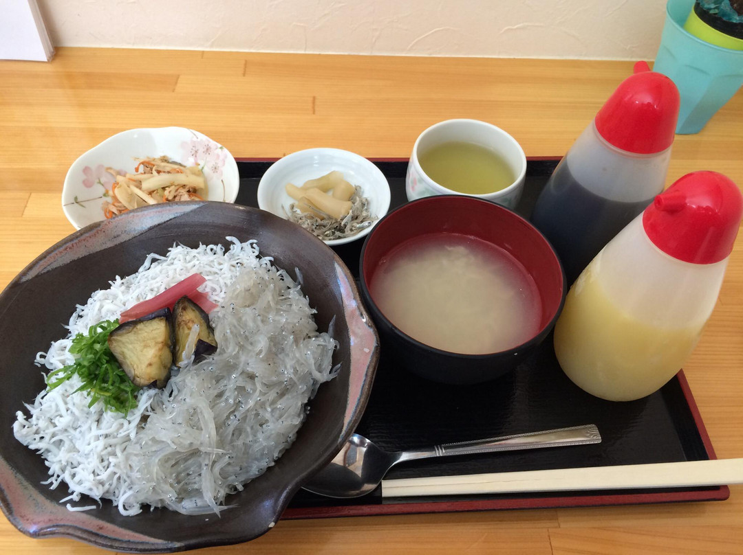 安艺市餐馆和美食-Aki Shirasu Syokudo