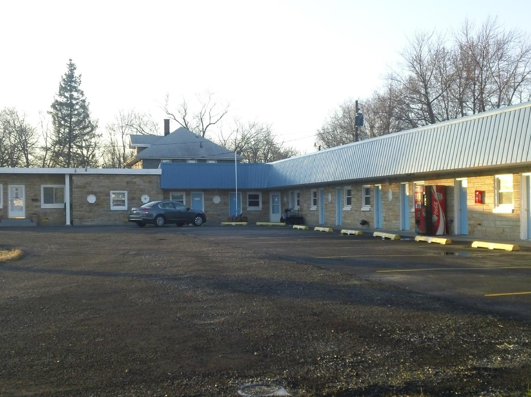 Altamont Motel