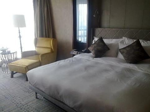 四川岷山饭店主图