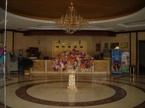 圣洁假日酒店主图