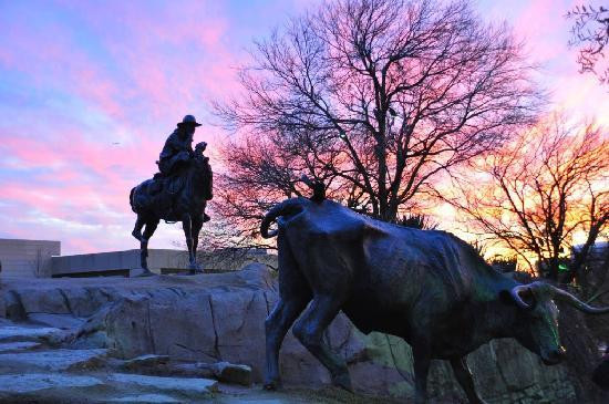 开拓者广场-达拉斯必去景点