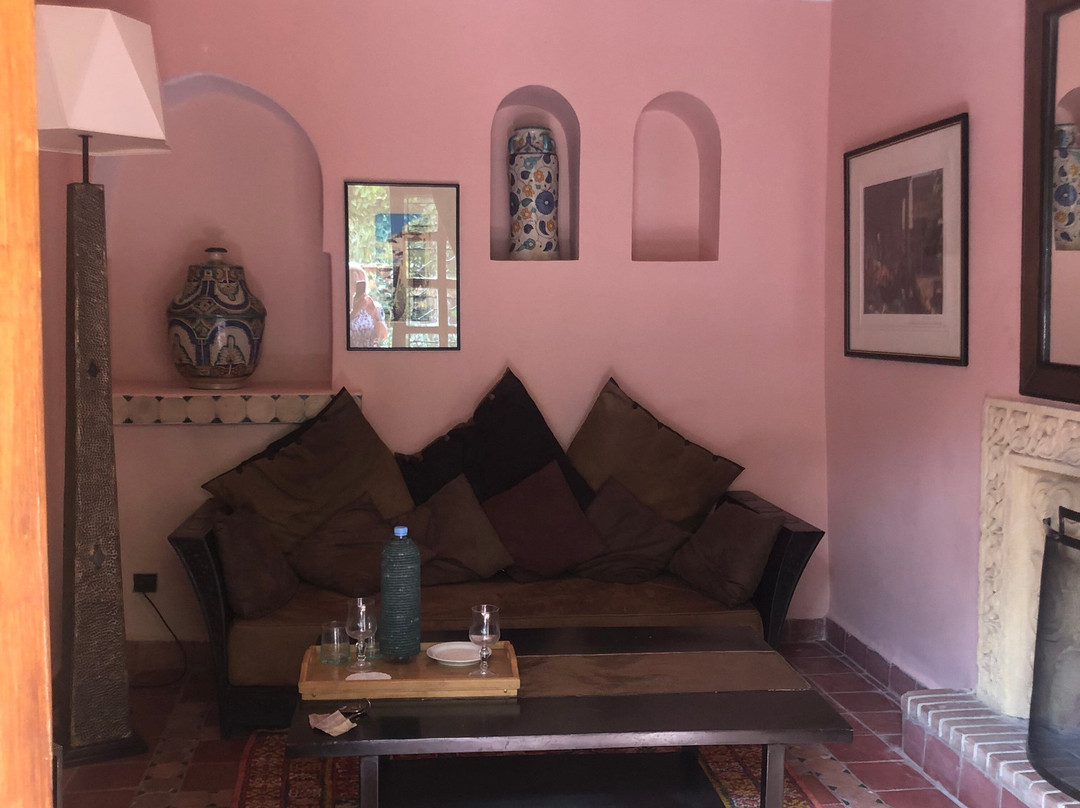 Domaine De La Roseraie主图