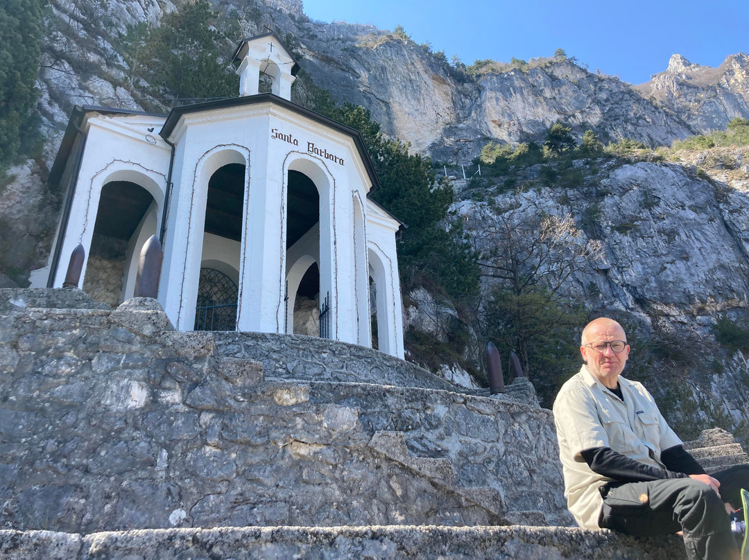 Chapel Santa Barbara景点图片