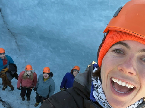 Ice Hunters-维克必去景点