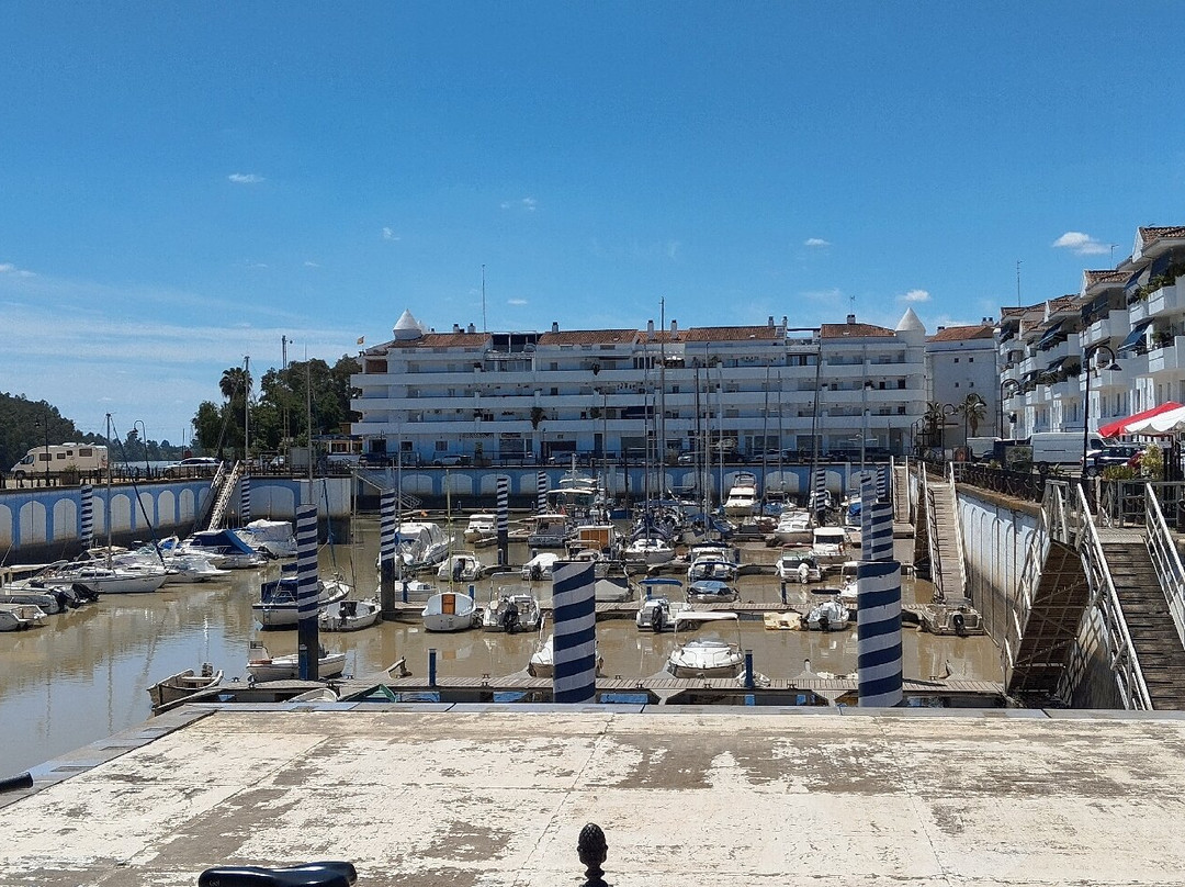 Puerto Gelves-Gelves必去景点