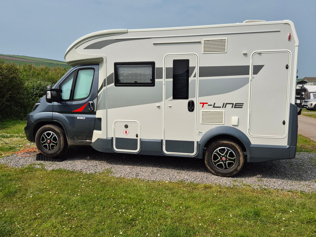 Seacote Caravan Park主图
