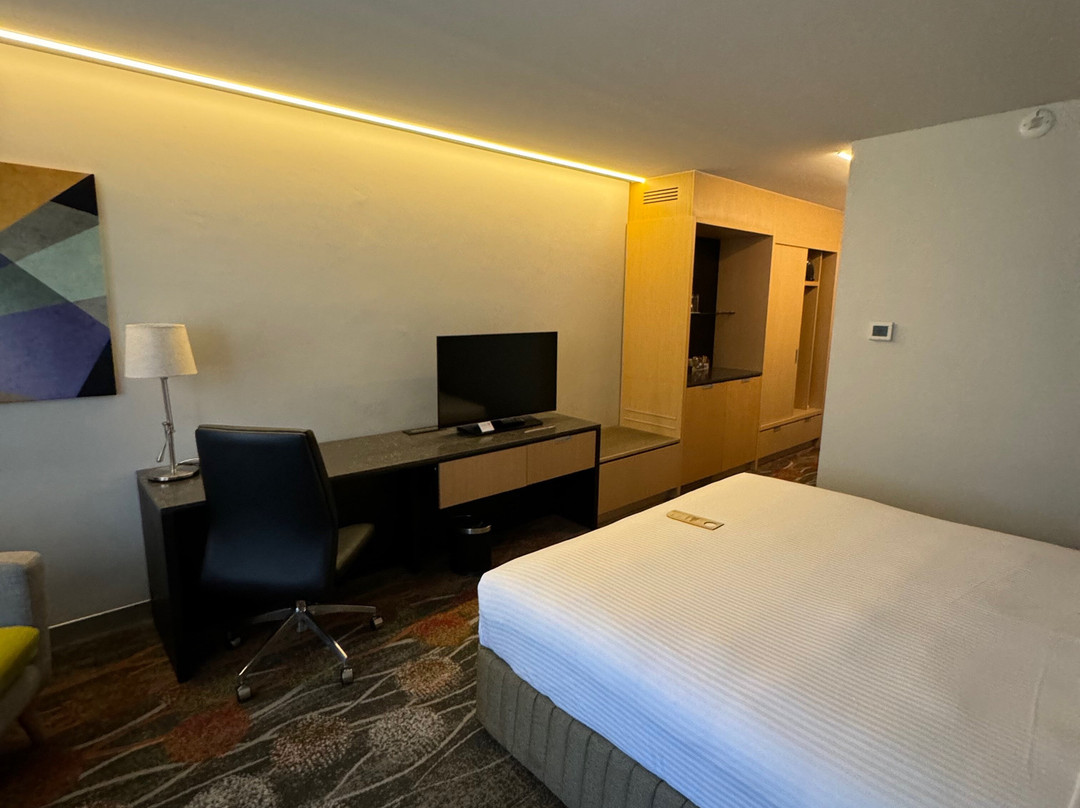 珀斯城市中心假日酒店主图