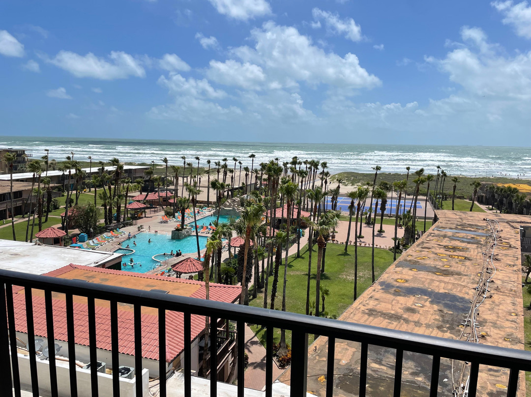 Isla Grand Beach Resort主图