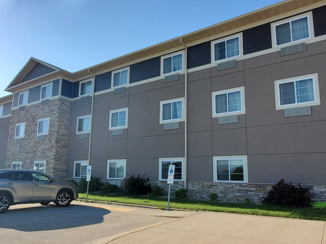 GrandStay Hotel and Suites主图