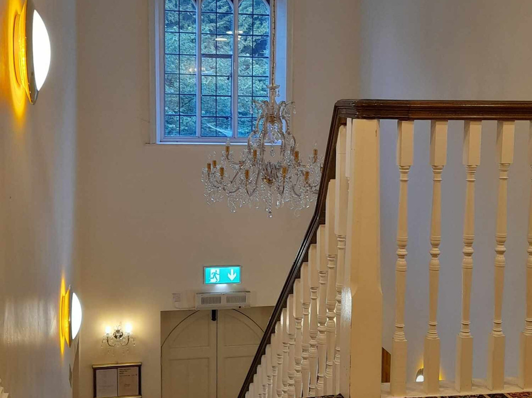 High Tor Hotel主图