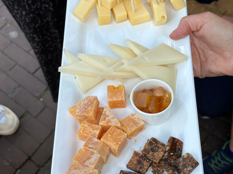 Amsterdam Food Tours by Eating Europe-阿姆斯特丹必去景点