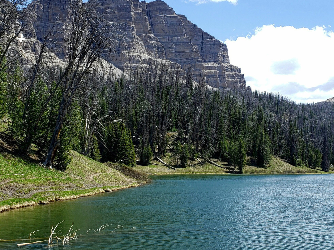 Wind River Lake景点图片