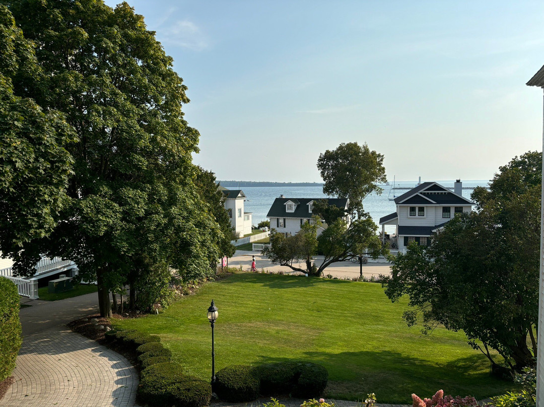 Harbour View inn主图