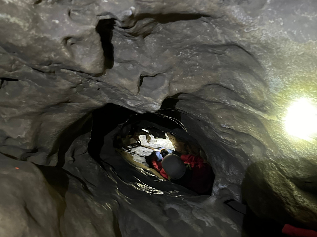 Canmore Cave Tours-坎莫尔必去景点