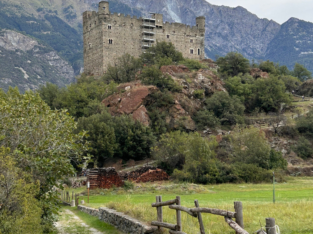 Castello di Ussel-Chatillon必去景点