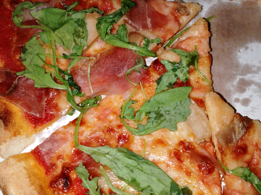Pizzeria Charlie