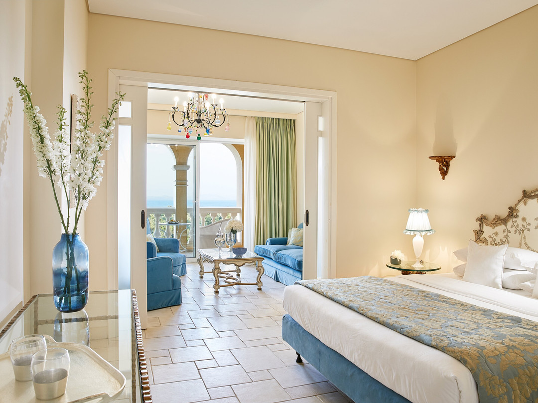 Grecotel Eva Palace主图