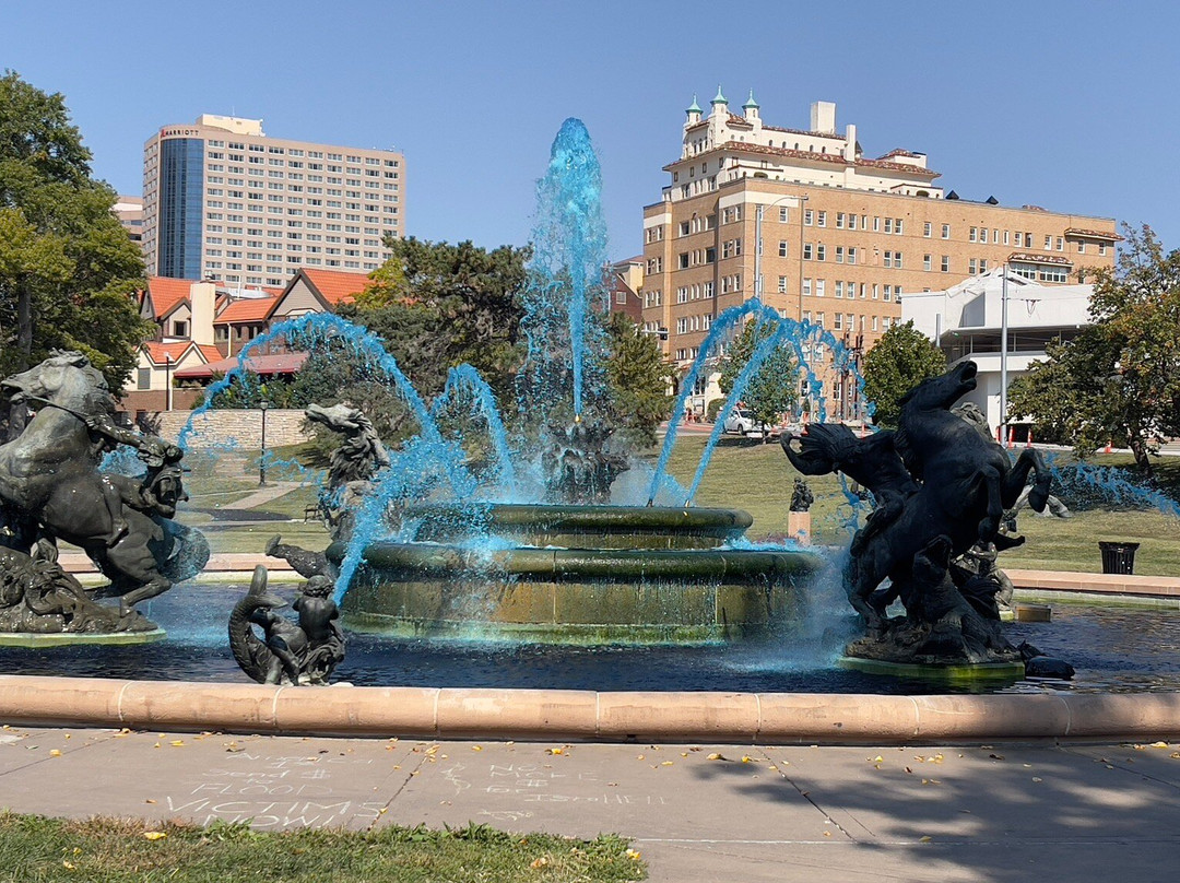 J.C. Nichols Memorial Fountain景点图片