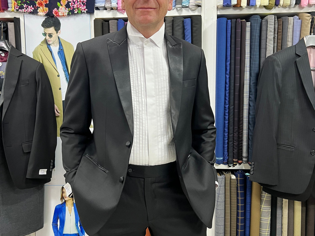 Armani Fashion By Johnny-芭东海滩必去景点