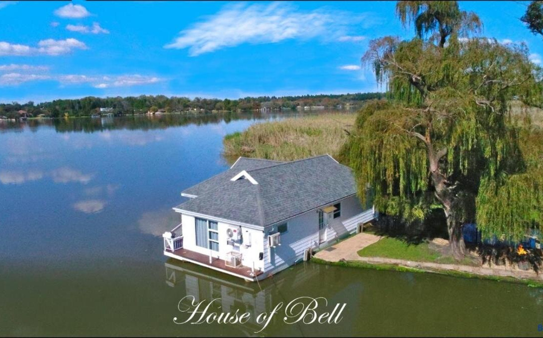 Benedetto On Vaal