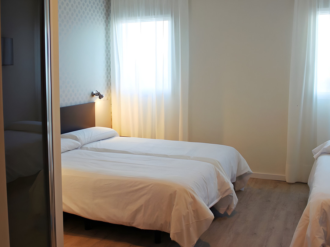 Hotel Checkin Urban Nevada主图