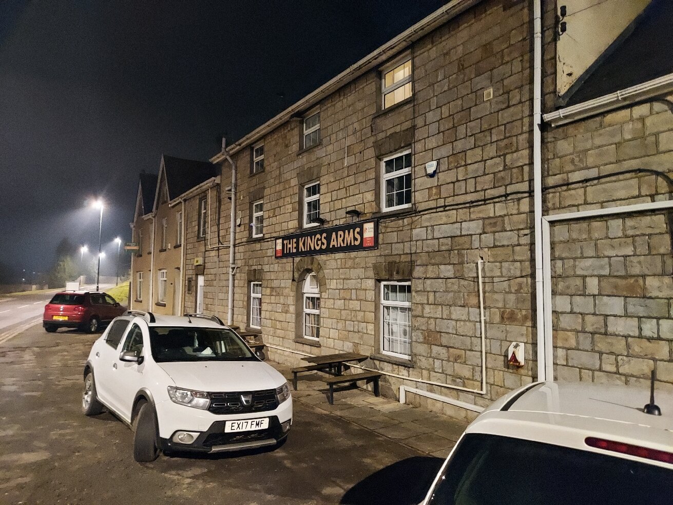 The King's Arms-官方