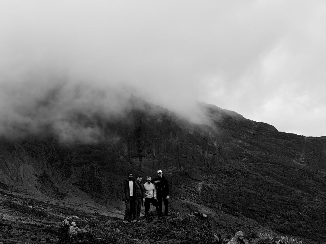 Mar Tour & Sandsafaris-乞力马扎罗山国家公园必去景点