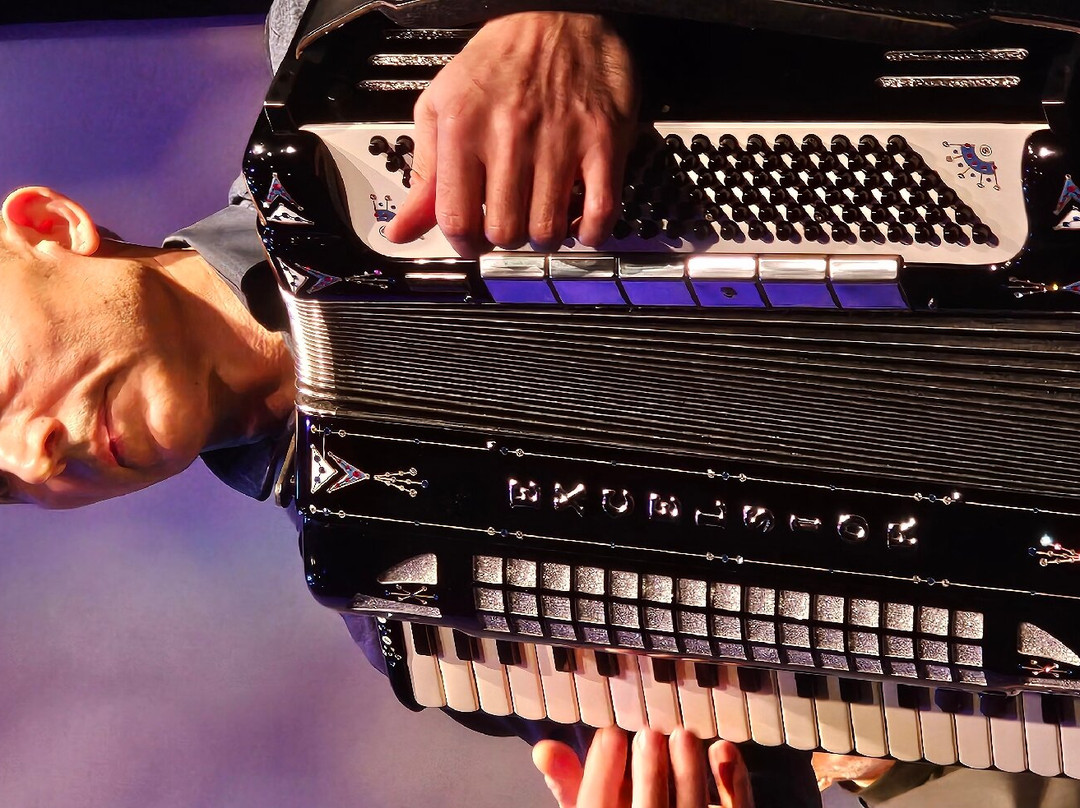 The Shadbolt Centre for the Arts-本那比必去景点