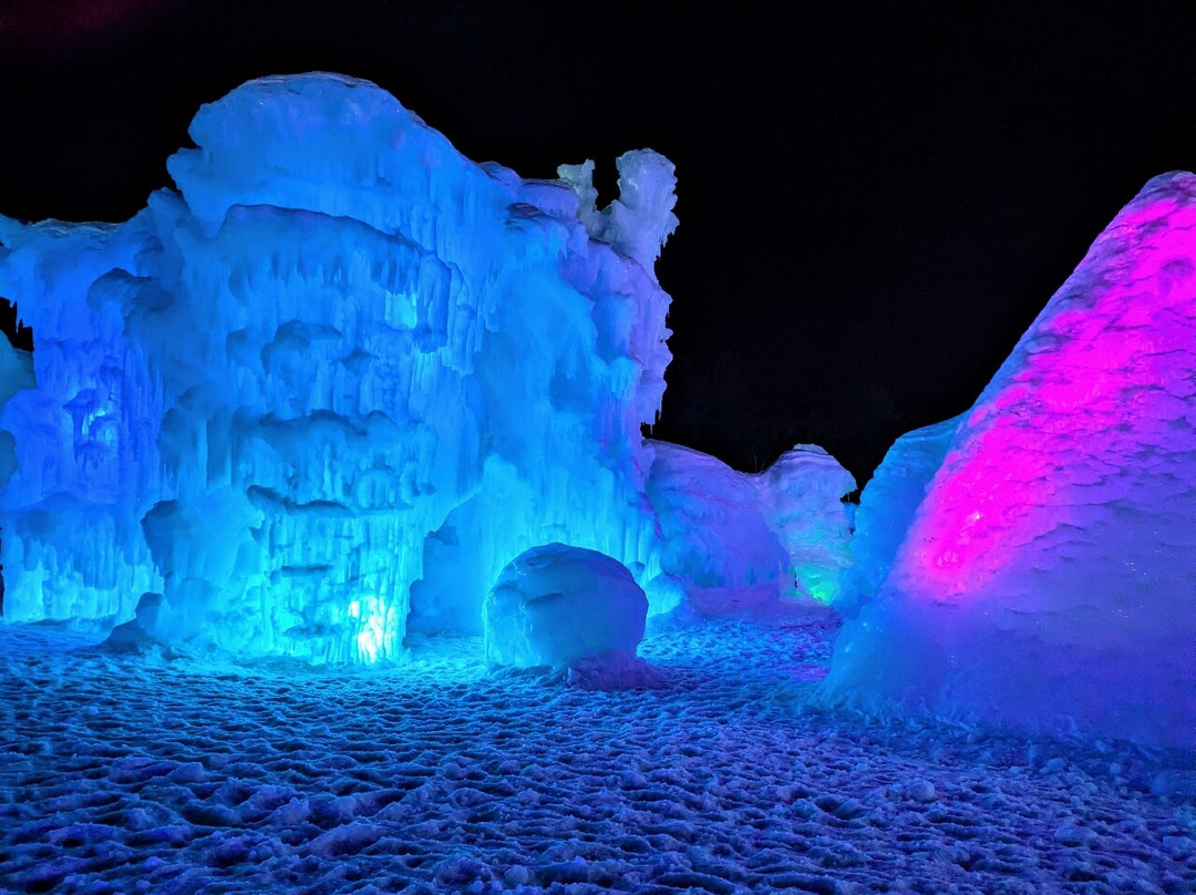 Ice Castles-Woodstock必去景点