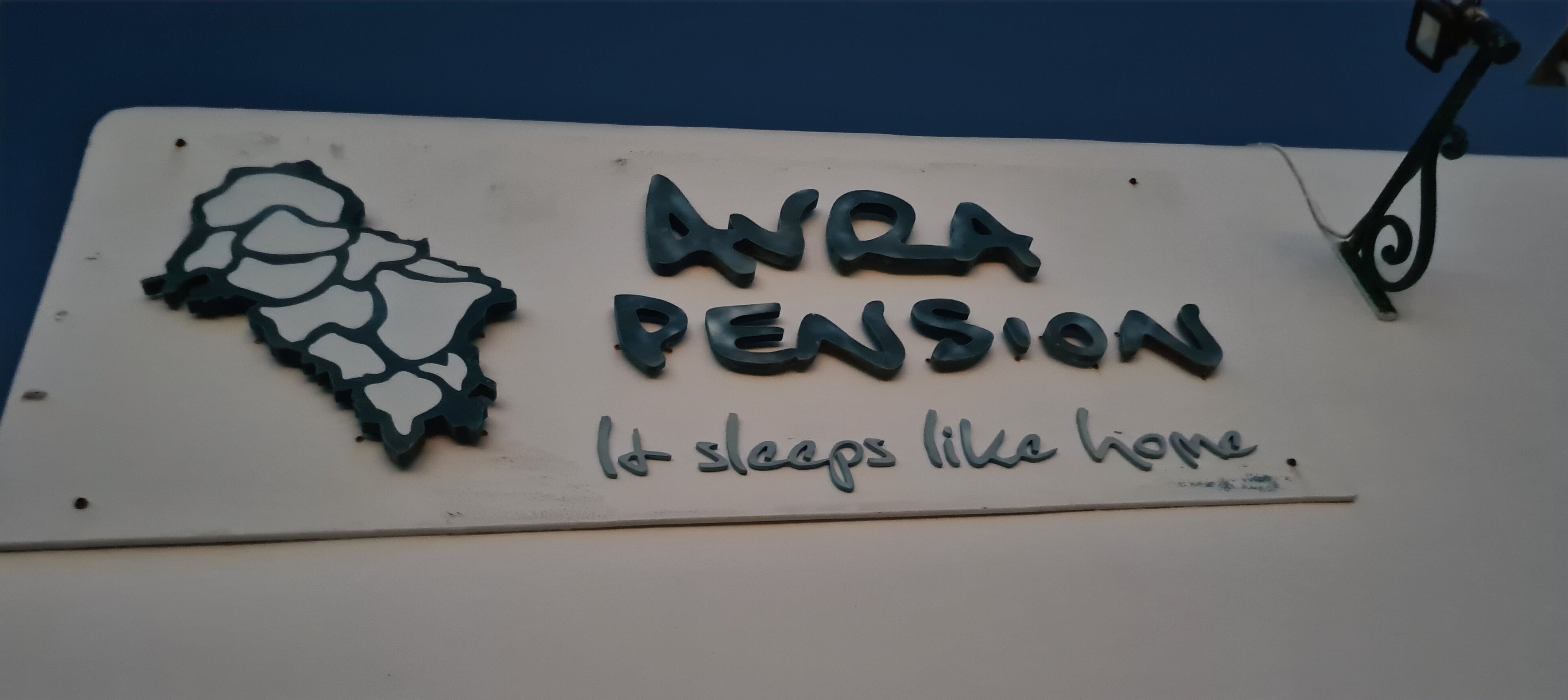 Avra Pension-官方