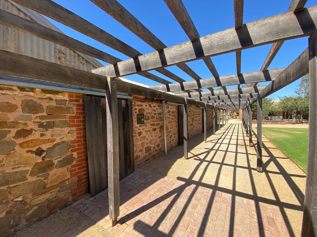 Hentley Farm Wines景点图片