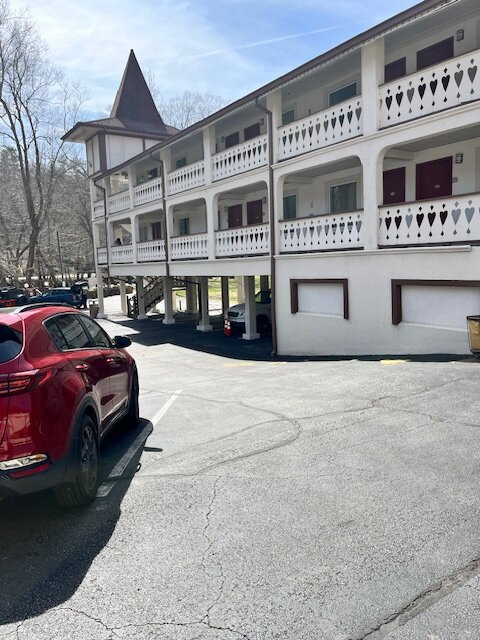 河湾小屋汽车旅馆主图