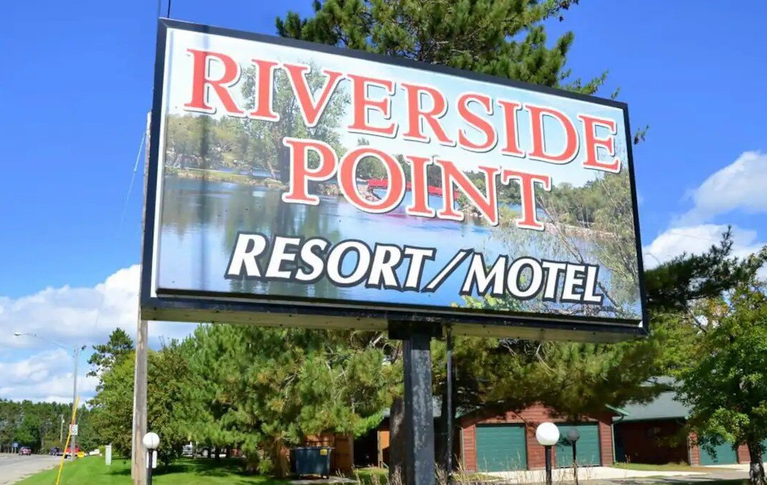 Riverside Point Resort