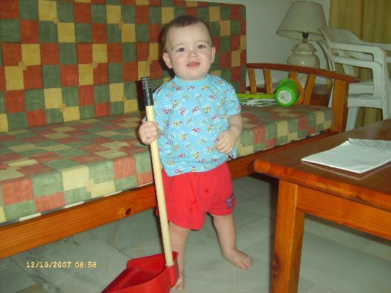 加蒙纳尔花园酒店主图