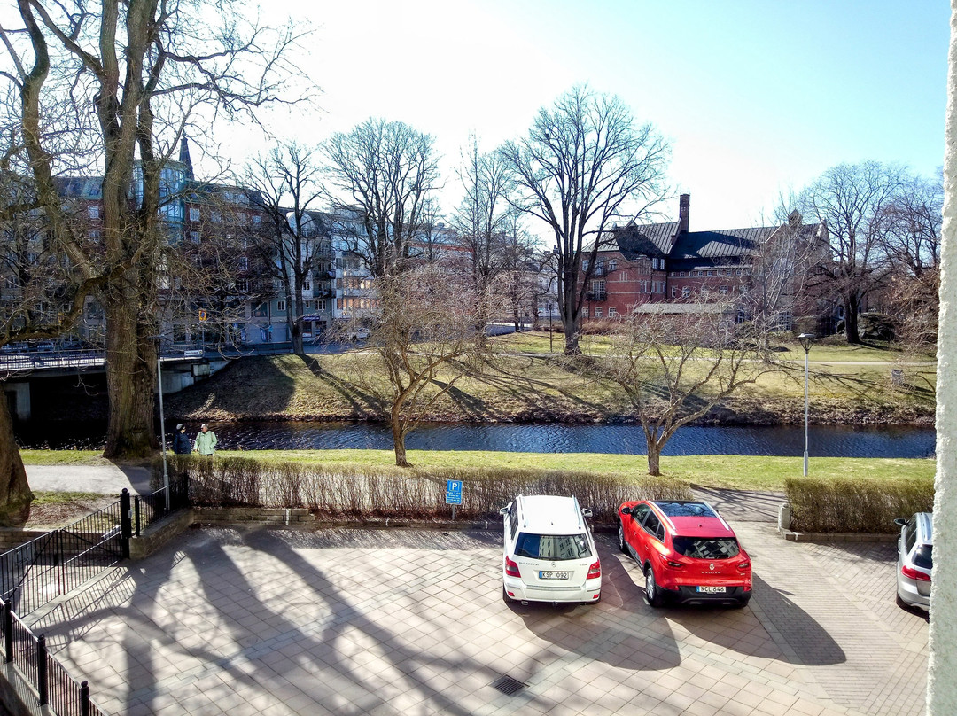 First Hotel River C主图