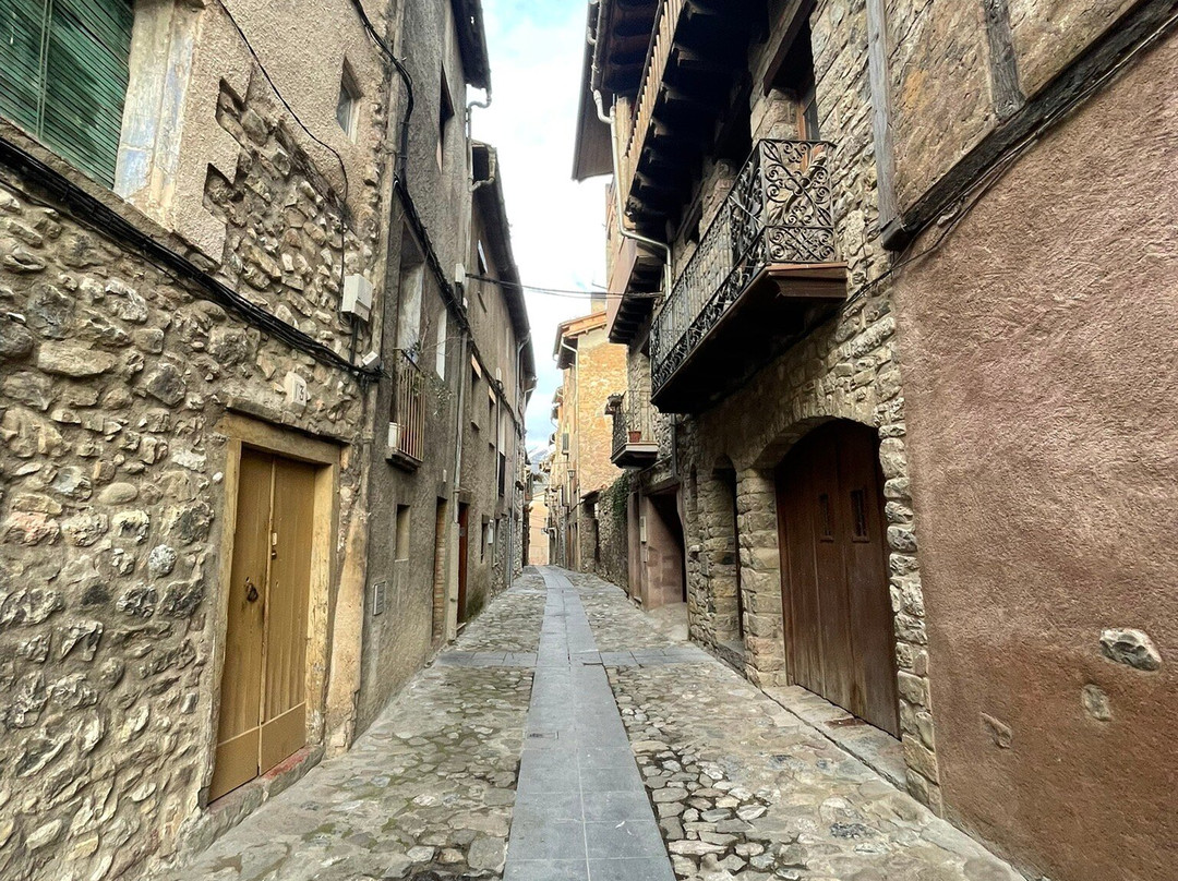 Iglesia de Sant Esteve-Baga必去景点