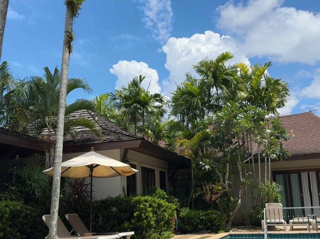 谭排别墅酒店主图