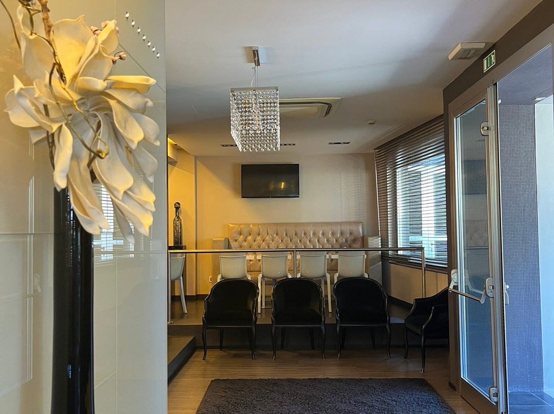卡拉酒店主图
