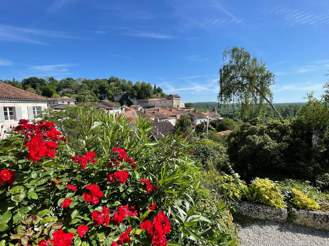 Place Trarieux-Aubeterre-sur-Dronne必去景点