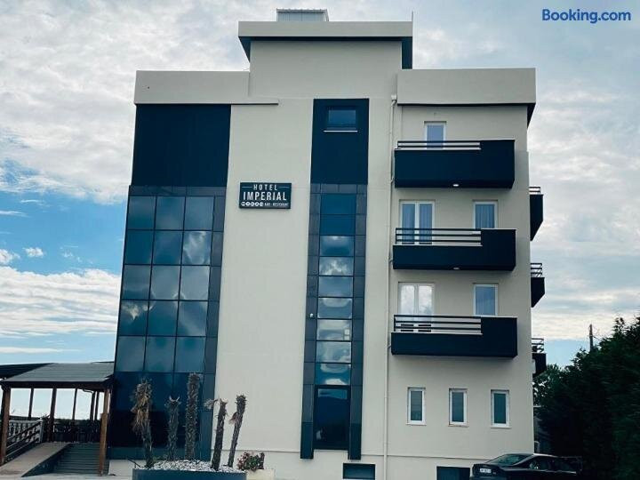 Gurez酒店住宿-Imperial Hotel