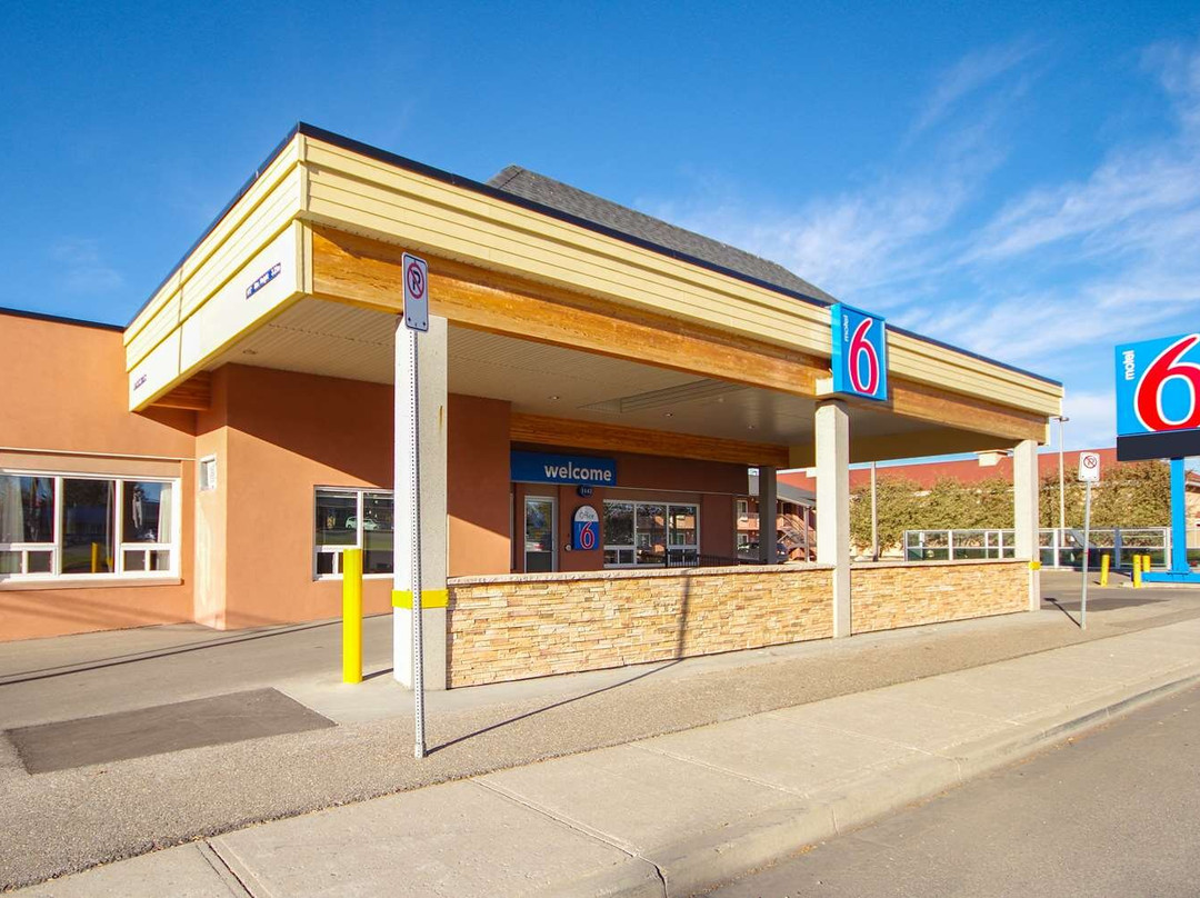 Motel 6 Lethbridge AB