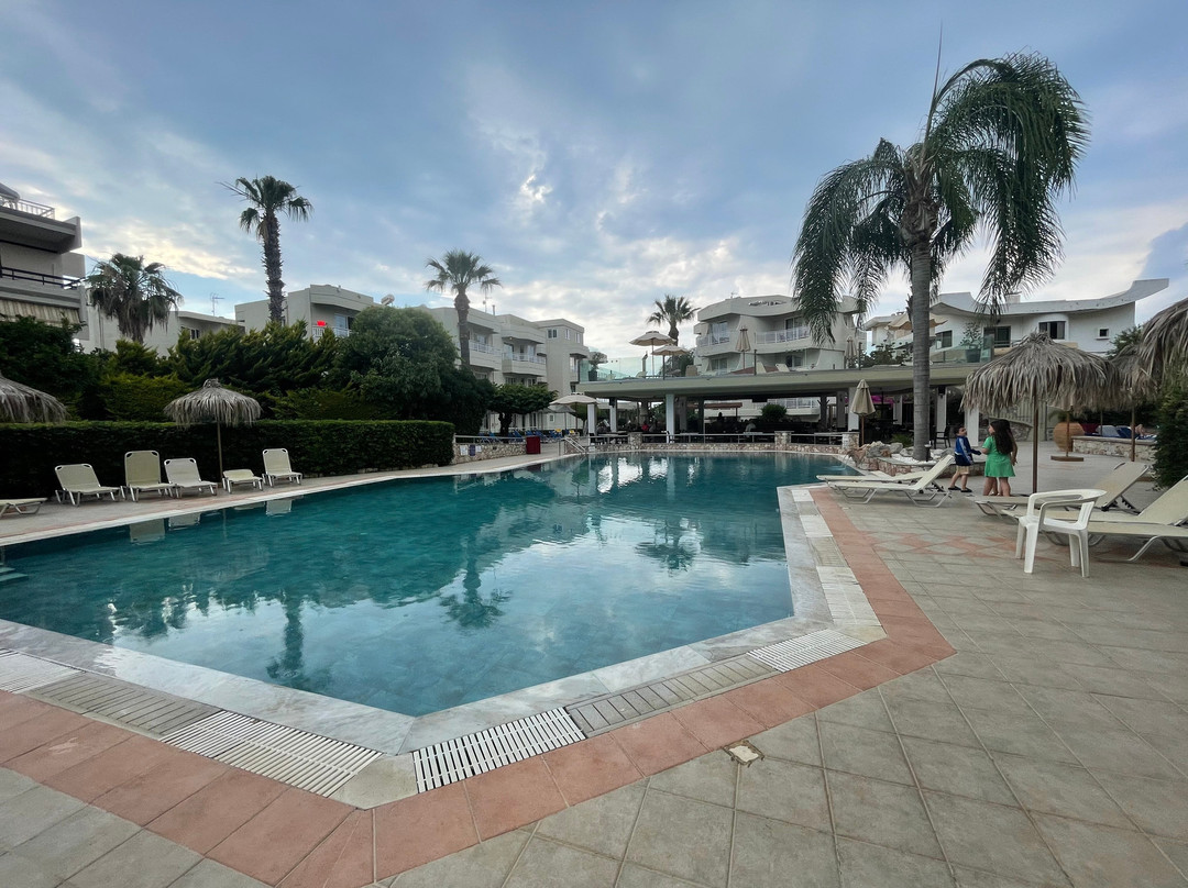 Poseidonia Hotel Apartments主图