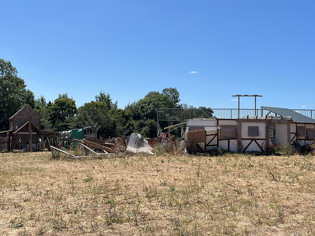 Les Légendes D'Autrefois-Saint Sauveur d'Aunis必去景点