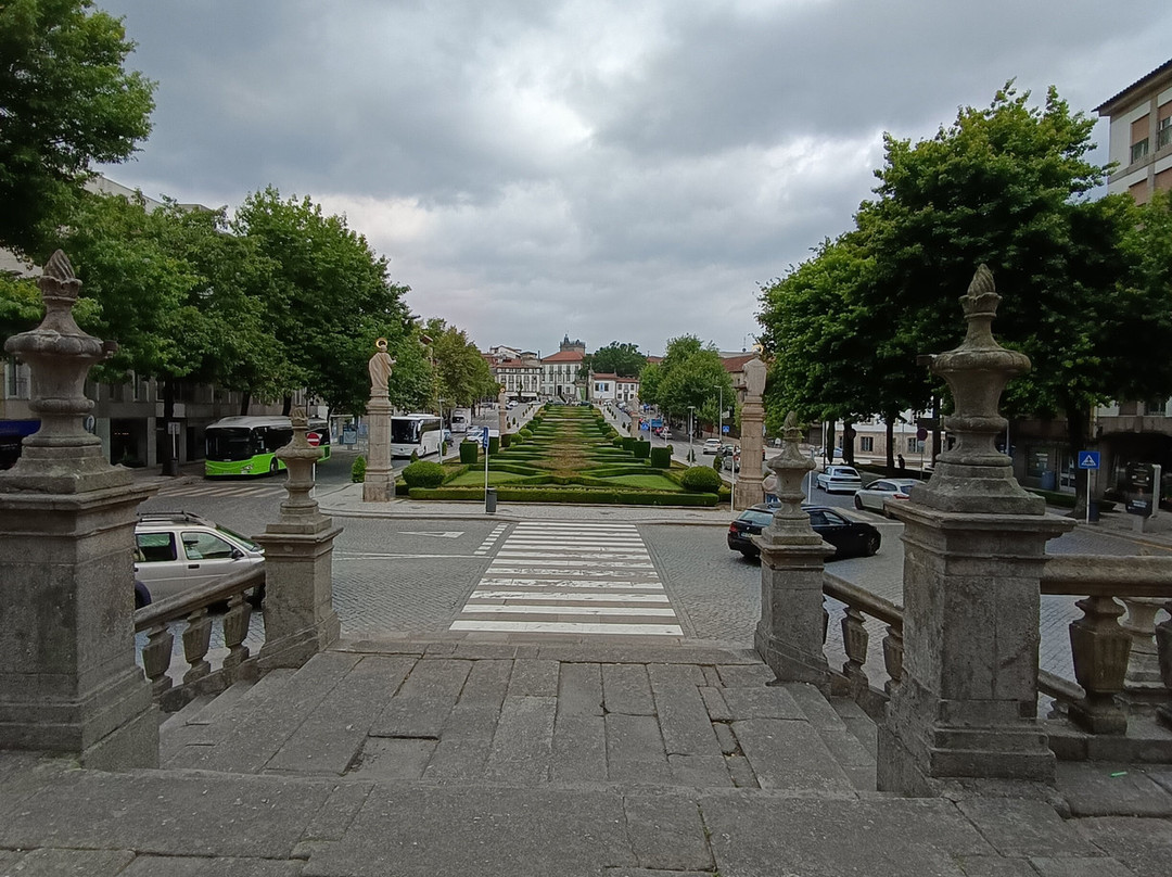 Igreja de Nossa Senhora da Consolação e Santos Passos-吉马良斯必去景点