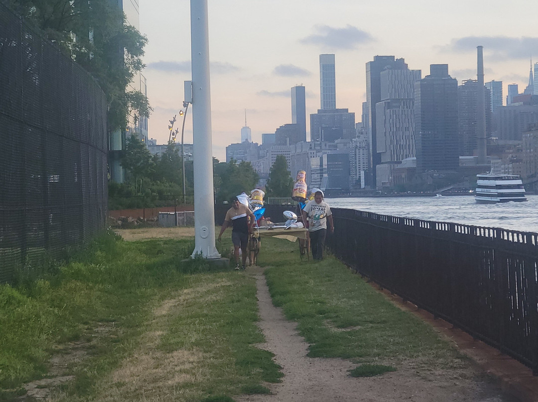 Whitey Ford Field-阿斯托里亚必去景点