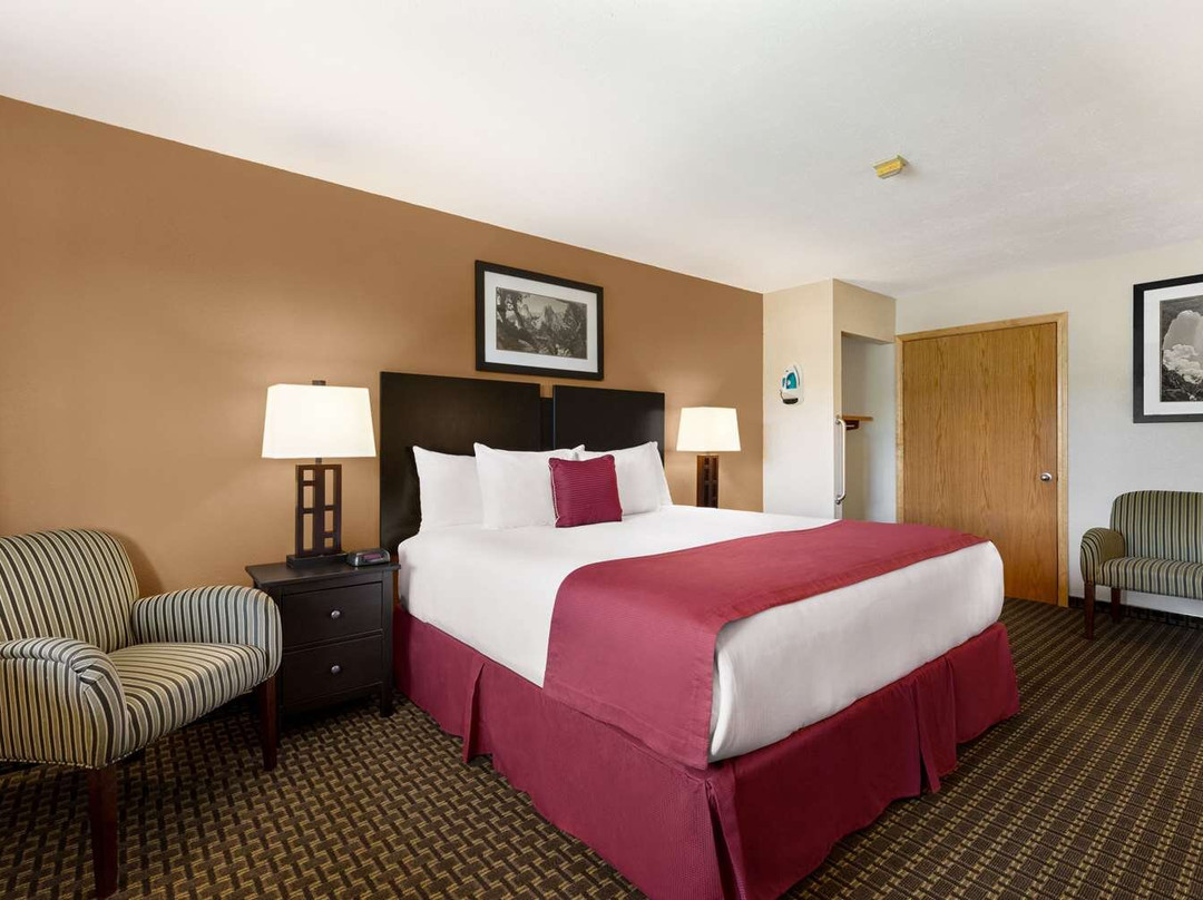 Baymont by Wyndham Cortez