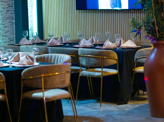 Flamboyant Restaurant & Lounge